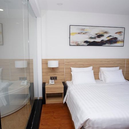 Lily Apartment Nha Trang Eksteriør billede